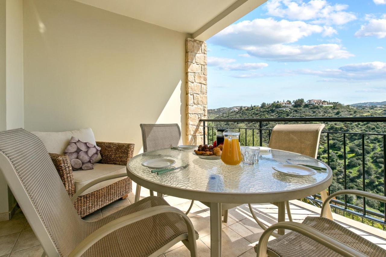 2 Bedroom Avdimou With Stunning Sea Views, Aphrodite Hills Appartement